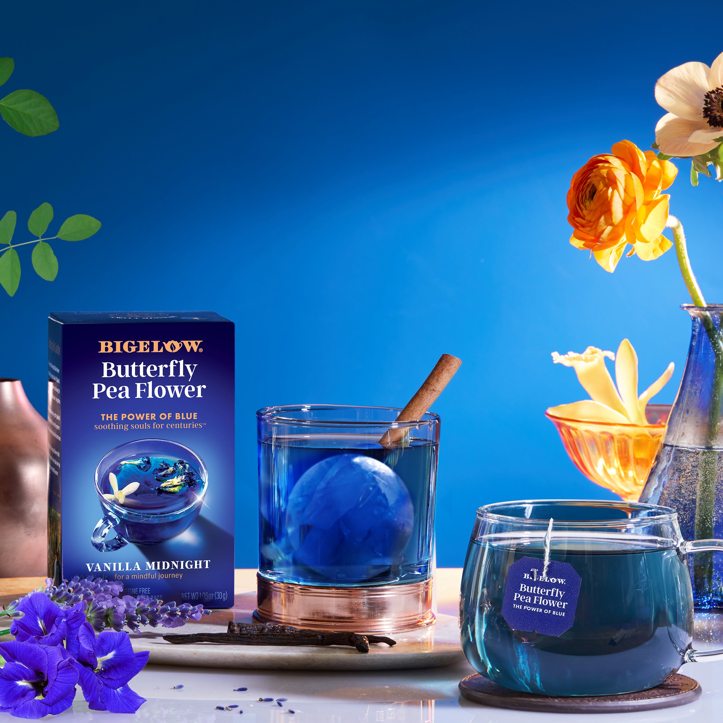 Bigelow Vanilla Midnight Herbal Tea is a soothing blend