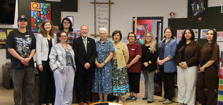 Centre: Claude Brulé, Algonquin College President and CEO, pictured with Joan Johnston, Anita Tenasco, Director, Indigenous Initiative, and Algonquin College employees and students at the Mamidosewin Centre. 