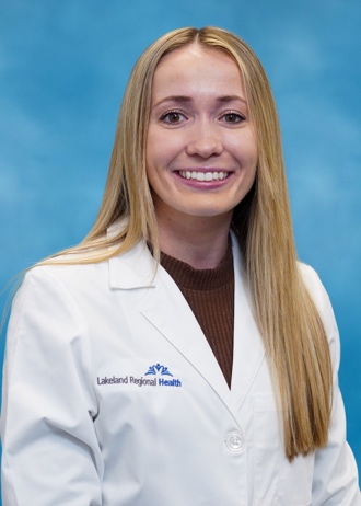 A person wearing a white lab coatAI-generated content may be incorrect.