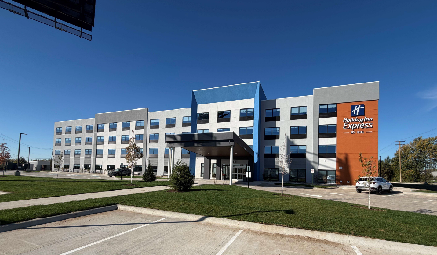 Holiday Inn Express & Suites