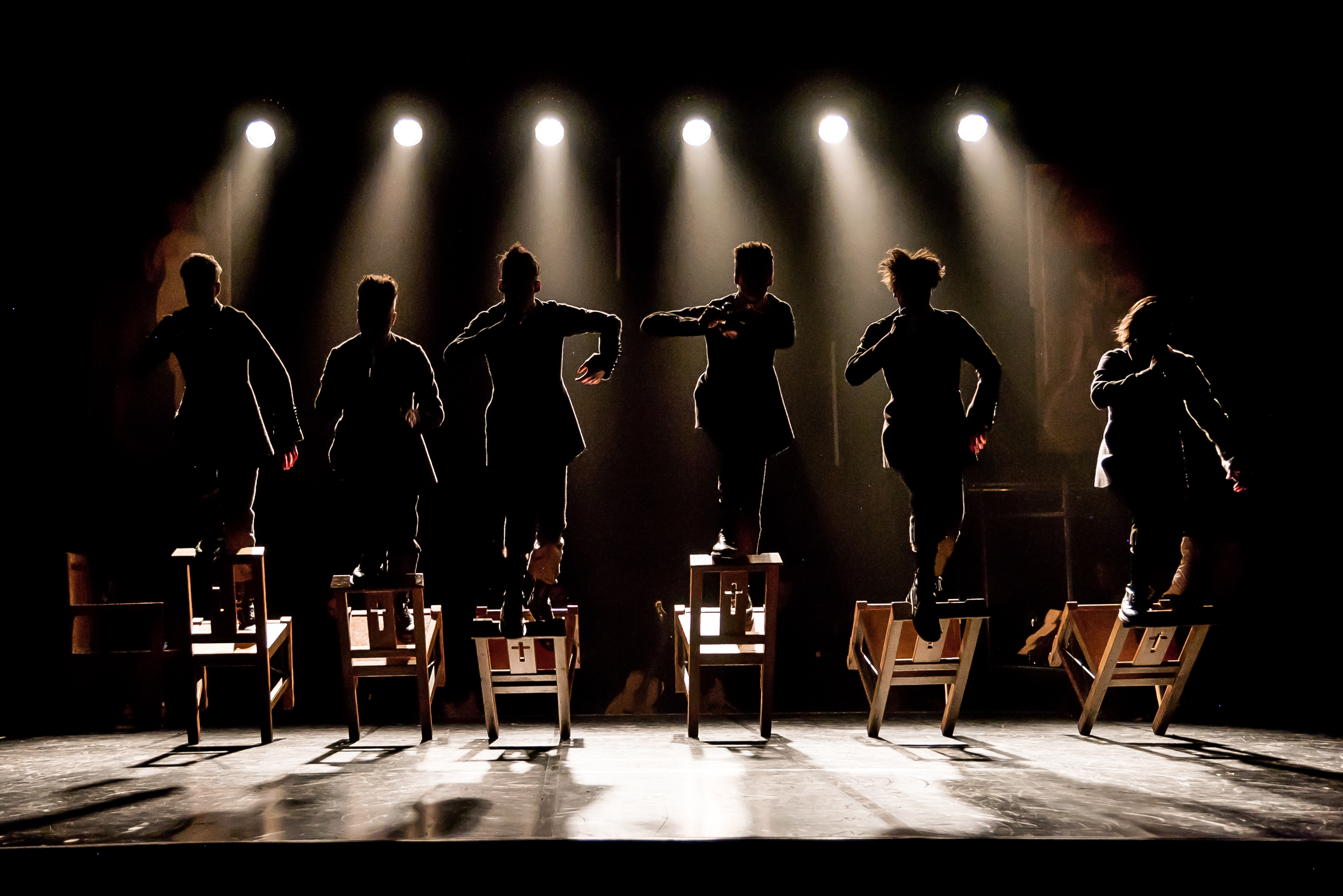 Feature: VOORPROEFJES VAN SPRING AWAKENING EN DE MOL EN DE PARADIJSVOGEL OP DE UITMARKT!  Image